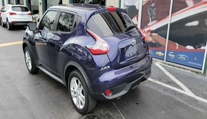 <span class=keywords><strong>2016</strong></span> <span class=keywords><strong>Nissan</strong></span> <span class=keywords><strong>Juke</strong></span> S AWD usato pronto per la spedizione con sedili in tessuto rosso motore Turbo interno scuro e pneumatici R18 - Product Image 4