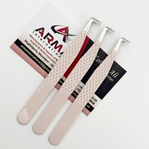 Pinzas profesionales para pestañas de volumen de 90 grados, pinzas de extensión de pestañas de agarre fuerte sostenible con revestimiento rosa con logotipo probado a mano - Product Image 3