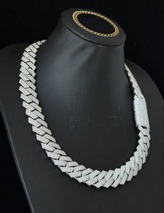 Cadena de eslabones cubanos de plata 925 Iced VVS1 Moissanite Stones 20mm Caja Cierre de cierre Probador de diamantes Pasado Moissanite Colgantes Encantos - Product Image 2