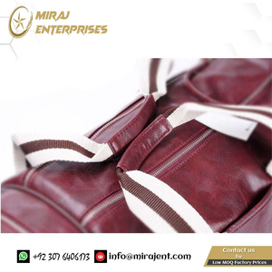 Bolsa de viaje de cuero impermeable para entrenamiento físico de bolsillo, bolsa deportiva para gimnasio para mujeres y hombres, bolsos de hombro con compartimento de almacenamiento para zapatos - Product Image 4