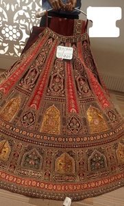 Elégante robe georgette brodée pour femme, parfaite pour les célébrations traditionnelles, les réceptions et les fêtes - Product Image 6