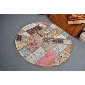 Alfombra Redonda Vintage de 4.6x4.6 pies, Alfombra Turca de Lana con Diseño Floral Rojo - Product Image 3