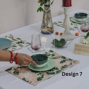 แผ่นรองจานผ้าควิลท์พิมพ์ลายแฮนด์บล็อก | แผ่นใย200 GSM | ซักได้พร้อมท่อขอบ | ผ้าปูโต๊ะขายส่งจำนวนมาก - Product Image 1