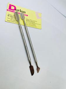 Empujador de cutículas de uñas profesional Cuchara de doble cara y forma de cuchillo Empujador de uñas Removedor de cutículas de acero inoxidable - Product Image 4