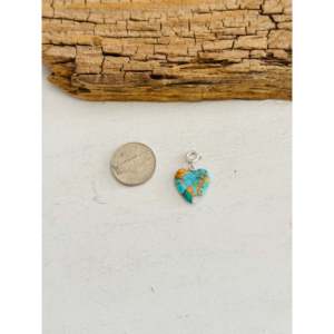Amuletos de Corazón Hechos por los Navajo con Turquesa de Mohave y Plata de Ley para Regalos - Product Image 1