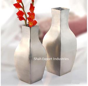 Floreros de metal de excelente diseño para el hogar y eventos de boda Florero decorativo hecho a mano con acabado plateado - Product Image 5