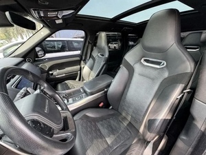 Land Rover Range Rover Sport SVR 5.0L 575CV AWD del 2019 Usato, Specifiche GCC, Alimentazione a Benzina, Trasmissione Automatica, Guida a Sinistra - Product Image 4