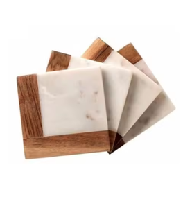 Sous-verres en bois naturel Ensemble de sous-verres en bois de forme carrée pour boissons Café Thé Sous-verres antidérapants Vente chaude Poli Naturel - Product Image 4