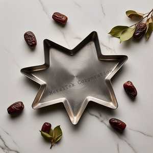 Bandeja de Metal de Estilo Exclusivo de Alta Calidad, Bandeja de Servicio de Aluminio con Forma de Estrella Única, Diseño Moderno para Regalo Decorativo de Boda o Fiesta - Product Image 2