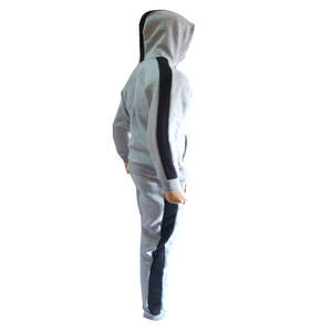 Conjunto Deportivo Unisex de Invierno, de Alta Calidad, Ecológico, 100% Poliéster, con Logotipo Bordado Personalizado, Sudadera con Capucha de 2 Piezas - Product Image 6