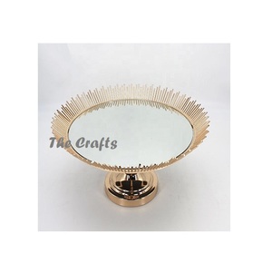 Support à gâteau en fer de conception avantageuse avec serveur de pâtisserie et de collations en résine au prix de gros - Product Image 3