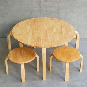 KGD021 Juego de Muebles Infantiles de Diseño Escandinavo, 1 Mesa Redonda y 4 Sillas de Madera, Material de Madera Maciza para Jardín de Infancia - Product Image 2
