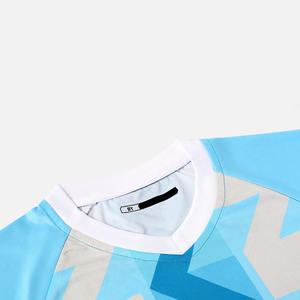 Ensembles d'uniformes en coton de qualité supérieure pour adultes Meilleure vente Conception classique Impression par sublimation personnalisée Nom du logo Service OEM - Product Image 3