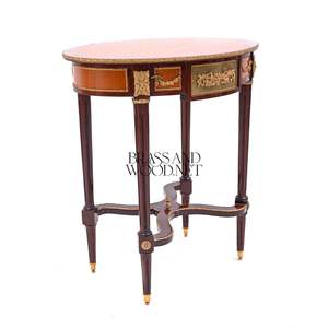 Table d'appoint ovale de luxe en acajou avec incrustation de marqueterie diamantée et accents en laiton doré orné pour une décoration de salon classique - Product Image 5