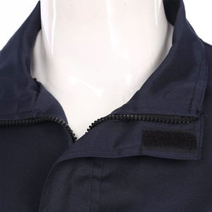 Combinaisons imperméables en polyester anti-poussière de protection contre les rayonnements électromagnétiques antistatiques de qualité supérieure Combinaisons de protection fiables - Product Image 2