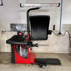 Ensemble professionnel de démonte-pneus rotatif et d'équilibreuse de roues pour garages très occupés, à vendre à prix réduit. - Product Image 5