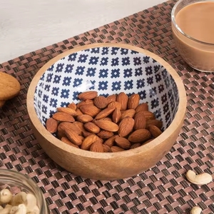Bol de service en bois émaillé personnalisé imprimé de créateur Nouveau design d'ustensiles de cuisine en bois de manguier pour usage domestique emballés dans un carton - Product Image 3