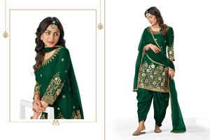 Georgette de imitación de buena calidad, nuevo diseñador con trabajo bordado, Salwar Kameez con Dupatta, proveedor de fábrica al por mayor - Product Image 2