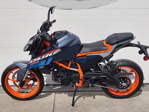 Oferta Increíble: Nueva Motocicleta Nakedbike 390 Dukes 2025 - Product Image 2