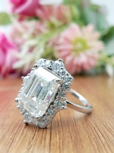 Anillo de boda de compromiso de oro de 14K y 18k con corte esmeralda de 1ct para mujer para GIA IGI certificado Fine Solitaire VVS Lab Fiestas Aniversarios - Product Image 3
