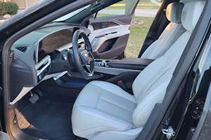 CADILLAC LYRIQ 2024 SUPER LIMPIO, TRACCIÓN EN LAS CUATRO RUEDAS, LUJO, 2, LISTO PARA ENVIAR - Product Image 5