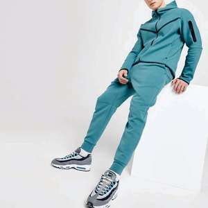 Survêtement personnalisé pour homme, éco-responsable, grande taille, en polaire technique respirant, coupe-vent, imprimé uni, sweat-shirt à fermeture éclair intégrale, pantalon de jogging - Product Image 2