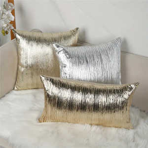 Coussin moelleux en similicuir doré 18X18/45X45 cm Tissu en microfibre tissé Jacquard géométrique Forme carrée unie" - Product Image 3