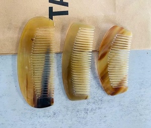 Peigne en corne de buffle pour cheveux Peigne d'extension de cheveux Couleur pleine corne naturelle pour cheveux avec la meilleure qualité - Product Image 4