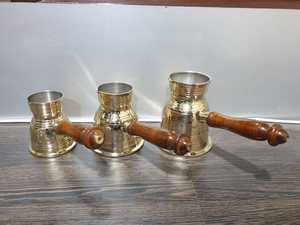 High Quality Eco-Friendly Brass Stainless Steel Tea Pot Kettle Customizable Capacity Multiple Finishes Classic Party Home Office - Product Image 3