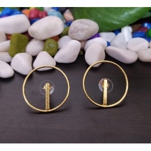 Pendientes de Aro y Colgantes de Latón Hechos a Mano, Chapados en Oro, Estilo Étnico Vintage, Diseño Geométrico con Perlas, Ideales para Fiestas - Product Image 1