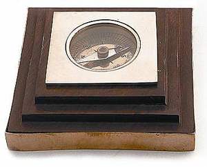 Montre boussole en laiton portable au design antique Navigation lumineuse pour l'extérieur Camping classique et voyage vente randonnée montre de poche - Product Image 5