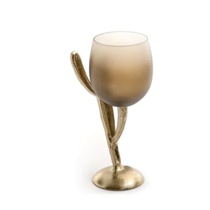 Support votif en métal de nouveau Style avec pilier de bougie de chauffe-plat en verre Design fait main bougeoir fini doré - Product Image 1