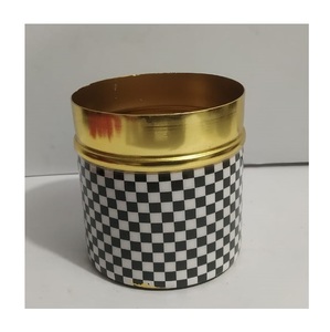 Bougeoir en métal décoratif de haute qualité pour améliorer les thèmes de décoration de maison festive et quotidienne - Product Image 5