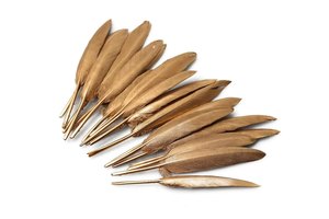 Decoración DE BODA elegante Plumas de pato naturales Patrones lavados bellamente teñidos para centros de mesa y accesorios de ropa - Product Image 5