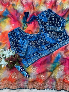 Saree en soie Rangoli de qualité supérieure avec broderie Butta de 3mm et contraste de bordure lourde Style Aarco avec chemisier en velours - Product Image 3