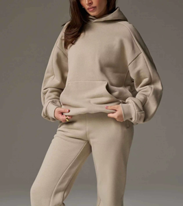 Conjunto Deportivo de Felpa para Mujer, Corte Holgado, Invierno/Otoño, Sudadera y Pantalones con Estampado Frontal, Cómodo para el Día a Día - Product Image 3