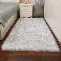 Tapis de luxe moderne en forme de cœur, moelleux, personnalisé, en laine de soie épaisse de 5-6 mm, tapis touffeté pour chambre principale et couloir