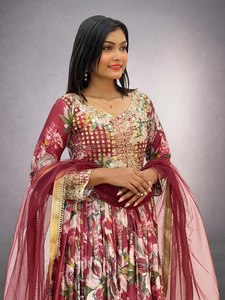 Alta calidad Goldan Lace Border Fancy Floral Impreso Tamaño largo Color brillante Patrón de manga completa Vestido anarkali con conjunto Dupatta - Product Image 2