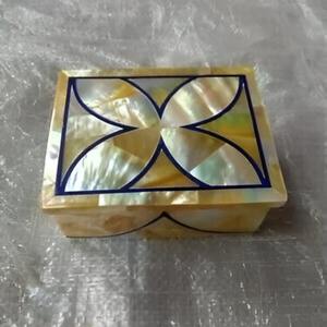 Lapis Lazuli <b>Random</b> Overlay Work on Marble Jewelry Box Handcrafted Luxury with Semi-Precious Stone Inlay - Product Image 2