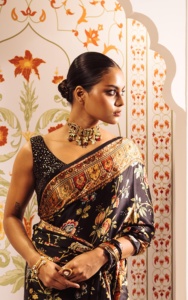 เสื้อสเวตเตอร์ผ้าซาตินพิมพ์ลายดิจิทัลสำหรับผู้หญิงชุดส่าหรีพิมพ์ลายดิจิตัลสไตล์บูติกและแฟชั่นอินเดีย - Product Image 5