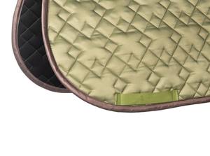 แผ่นรองอานม้าหนังฟลีซสั่งทำขายส่ง ปักโลโก้ตามแบบ อุปกรณ์ขี่ม้าแบบอังกฤษ - Product Image 2