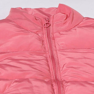 OEM grueso de moda de las mujeres chaquetas de invierno Satén Puffer Abrigos con Shearling Diseño de cuero impreso al por mayor de diseño superior - Product Image 3