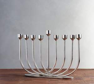Menorá de Resina con Diseño de Mármol para Hanukkah, Portavelas Múltiple Único, Diseño Contemporáneo para una Decoración Festiva Elegante - Product Image 2