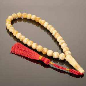 Tasbih de Madera Artesanal para la Oración Diaria Islámica, Hecho de Madera Natural con Cuentas Lisas y Cuerda Resistente para un Uso Prolongado - Product Image 1