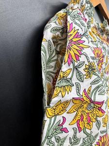 Conjunto de Pijama Floral de Verano para Mujer, Cuello en V, Algodón Puro Transpirable, Cintura Elástica |   Ropa de Dormir Suave de Alta Calidad - Product Image 4