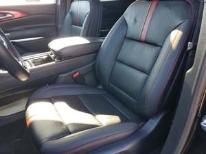 USADO EN BUEN ESTADO 2024 RS FWD Volante a la Izquierda Automático Neumáticos R18 Asientos de Cuero 7 Plazas Techo Solar Interior Oscuro - Product Image 6