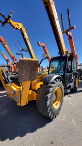 2018 512-56 S Used Telehandler Reliable High Reach Lifting Equipment - Product Image 3