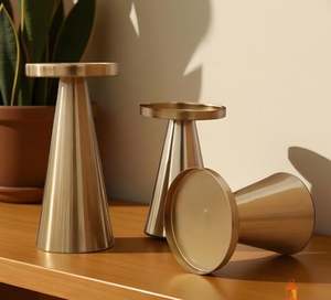 เชิงเทียนโลหะสีทองหรูหราสไตล์โมเดิร์นมินิมอล  ตกแต่งบ้านสไตล์วินเทจ  เป็นมิตรกับสิ่งแวดล้อม เหมาะสำหรับเทศกาลคริสต์มาส - Product Image 2