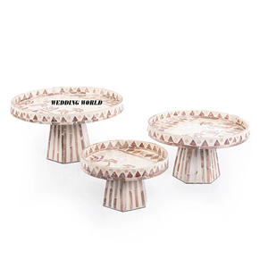 Ensemble de trois supports à chocolat en bois, forme ronde, bol à chocolat design, classique, élégant, bol à chocolat fantaisie - Product Image 1