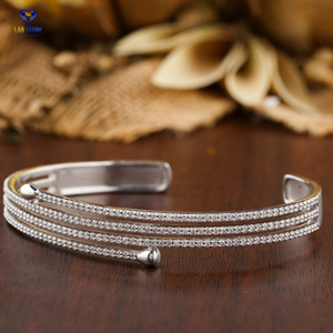 1.93 TDW Bracelet en diamant rond taille brillante or blanc 18 carats diamant non certifié Cvd/Hpht bijoux en diamant - Product Image 1